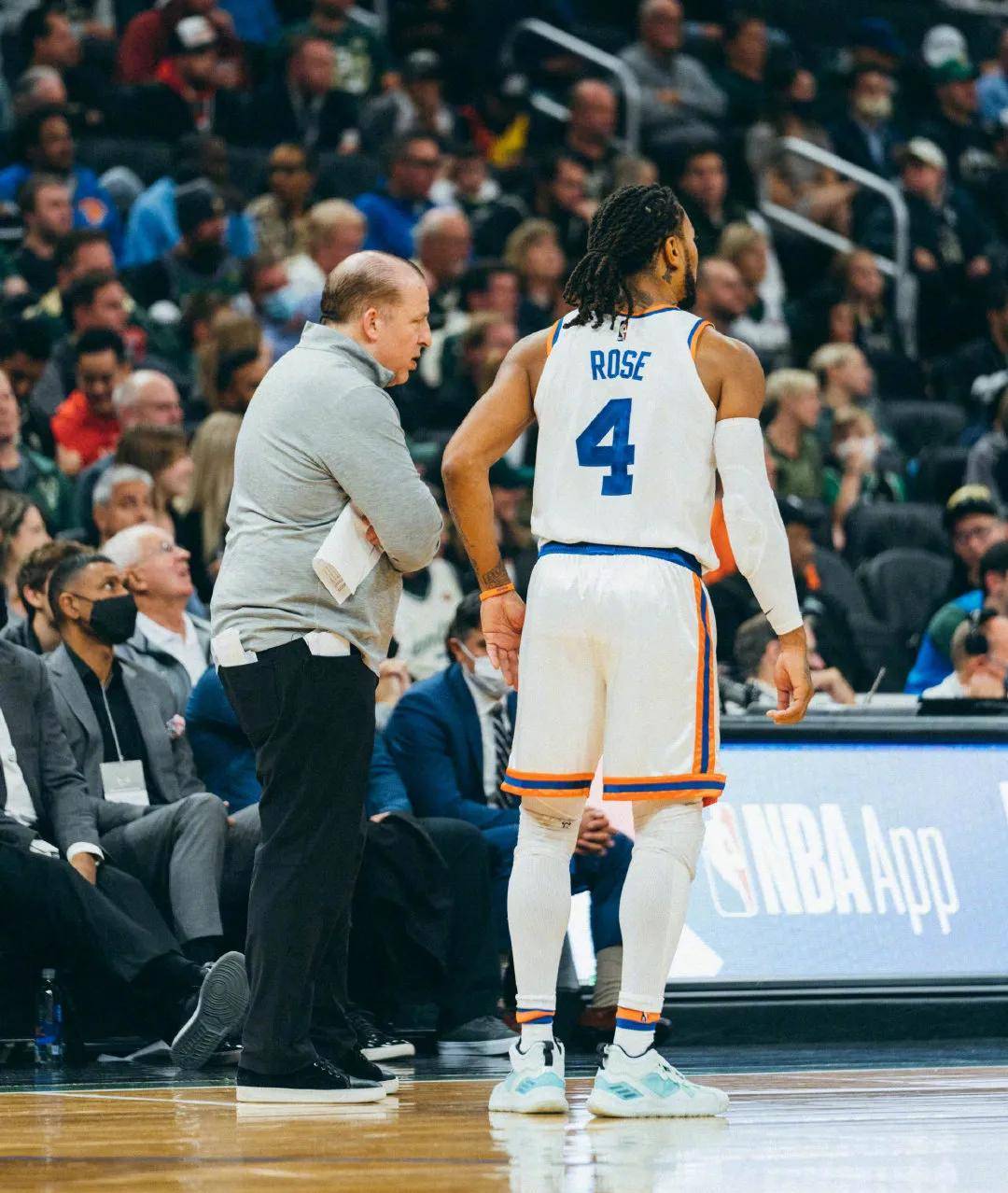 爱游戏在线登录-罗斯突破砍分，活塞不敌尼克斯！的简单介绍