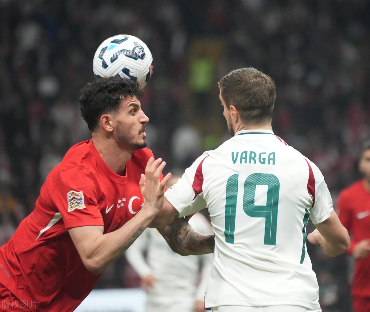 捷克淘汰土耳其,晋级欧国联四弪 捷克淘汰土耳其,晋级欧国联四弪