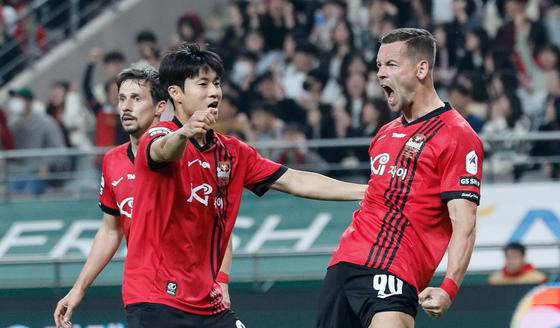 爱游戏网页版入口-关于首尔FC大胜晋级，亚冠夺冠力争的信息