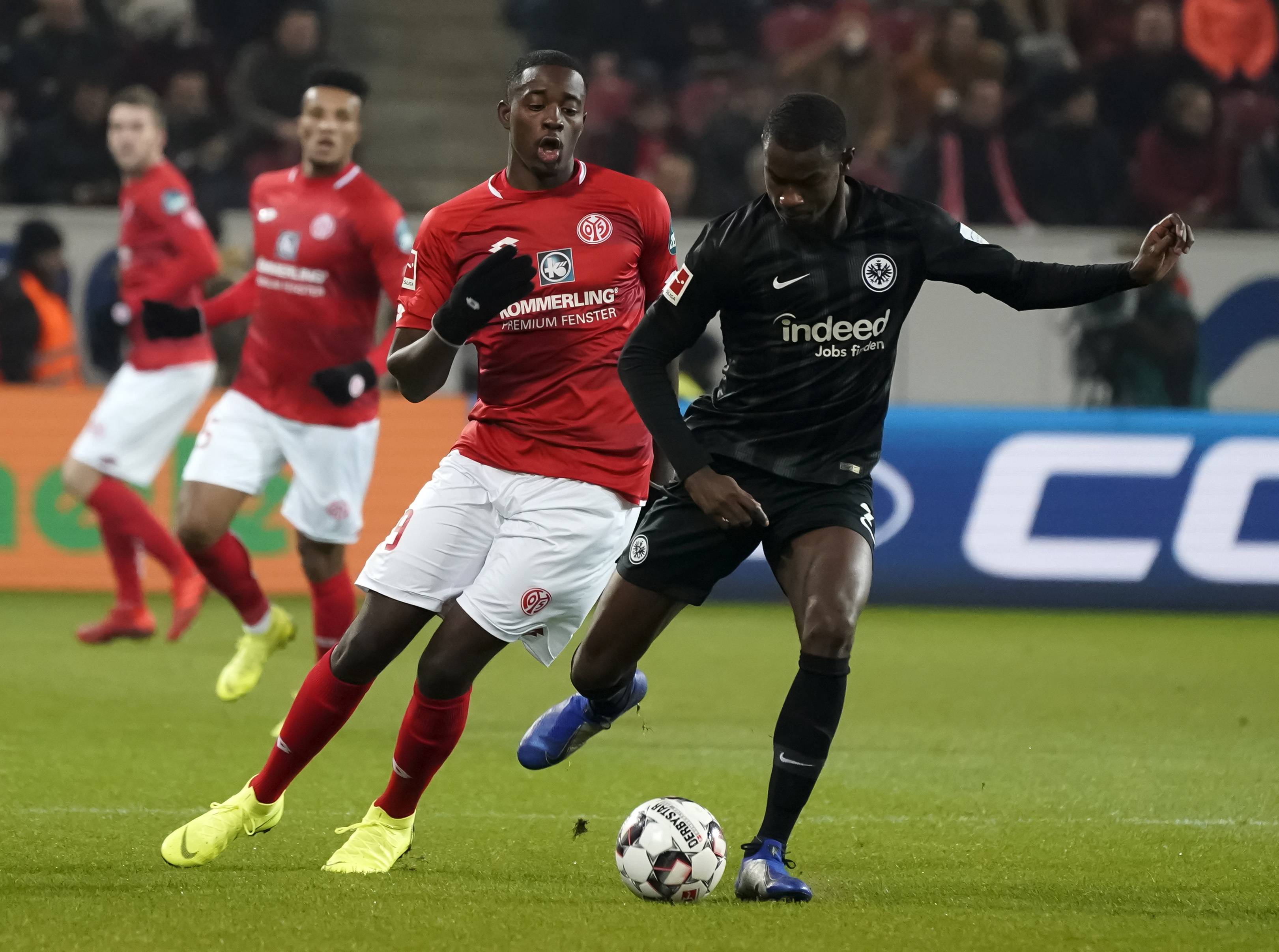 南安普顿主场不敌埃弗顿，遗憾失去主场优势的简单介绍