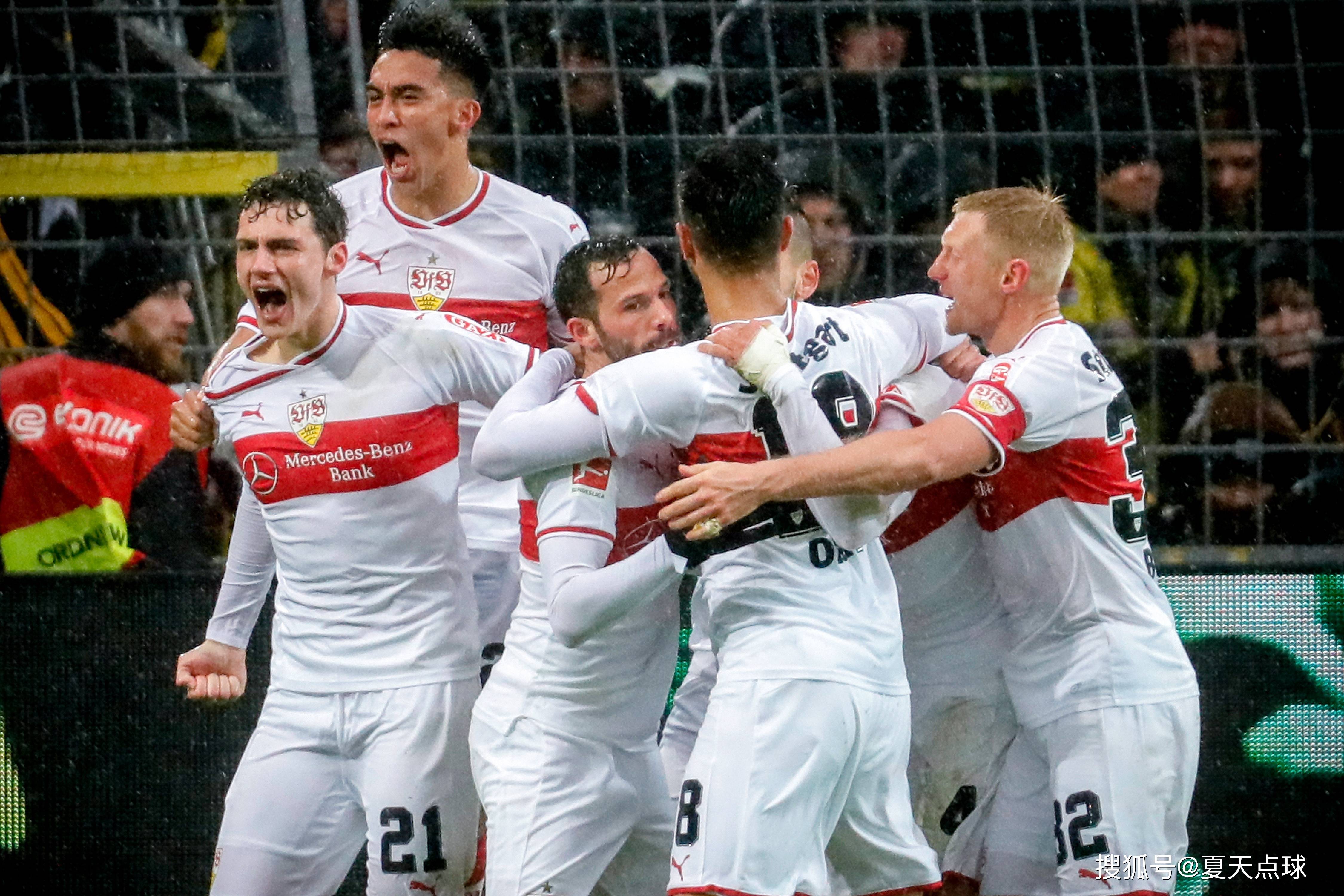 拜仁慕尼黑战术精湛,备战欧冠比赛的简单介绍 拜仁慕尼黑战术精湛,备战欧冠比赛的简单介绍