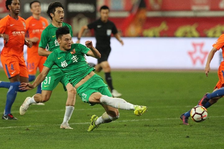 重庆斯威客场逆转山东鲁能,保级压力减轻的简单介绍 重庆斯威客场逆转山东鲁能,保级压力减轻的简单介绍