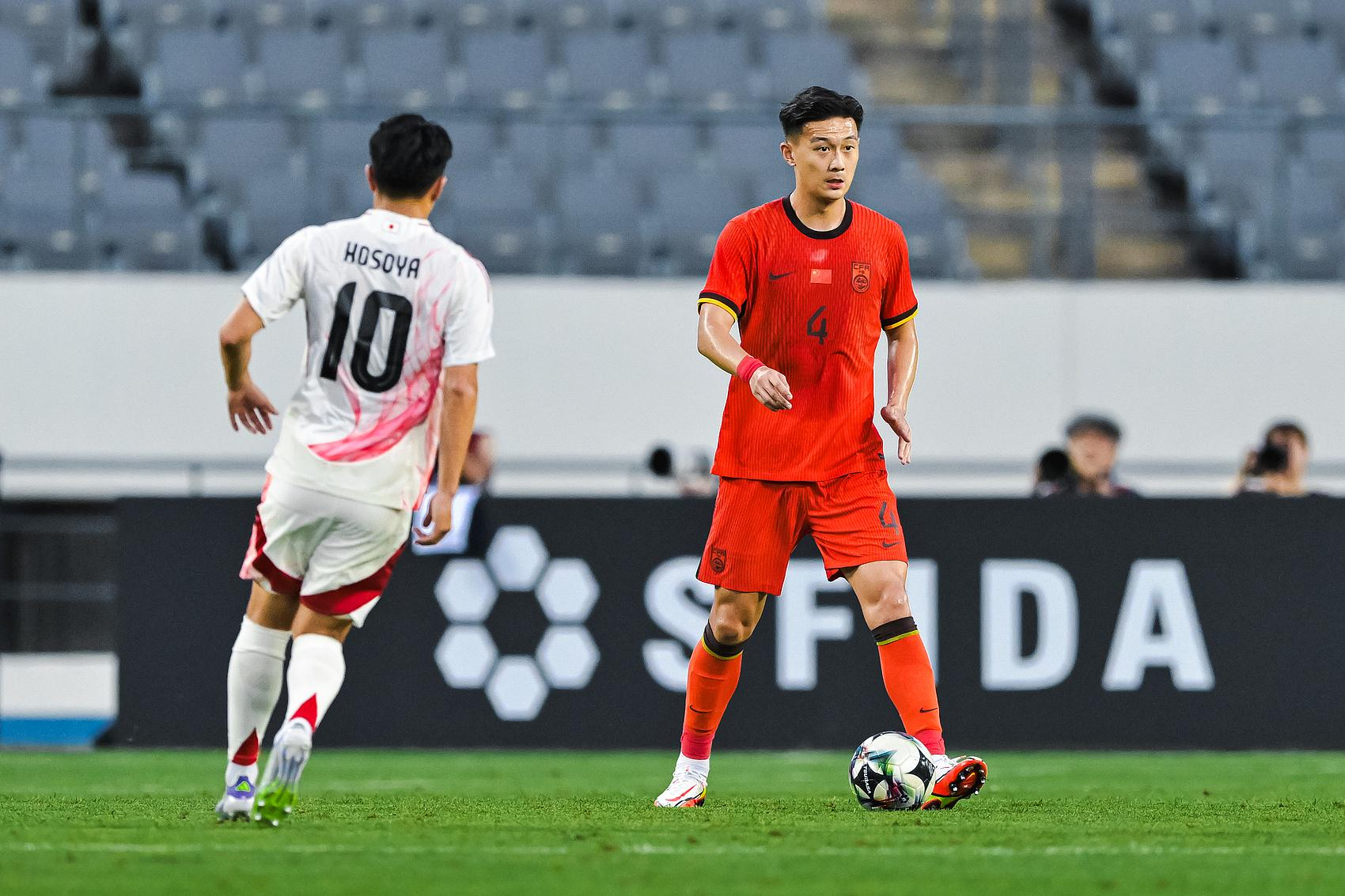 爱游戏网页版-关于火爆场面！球队在场上奋力拼杀向胜利前进的信息