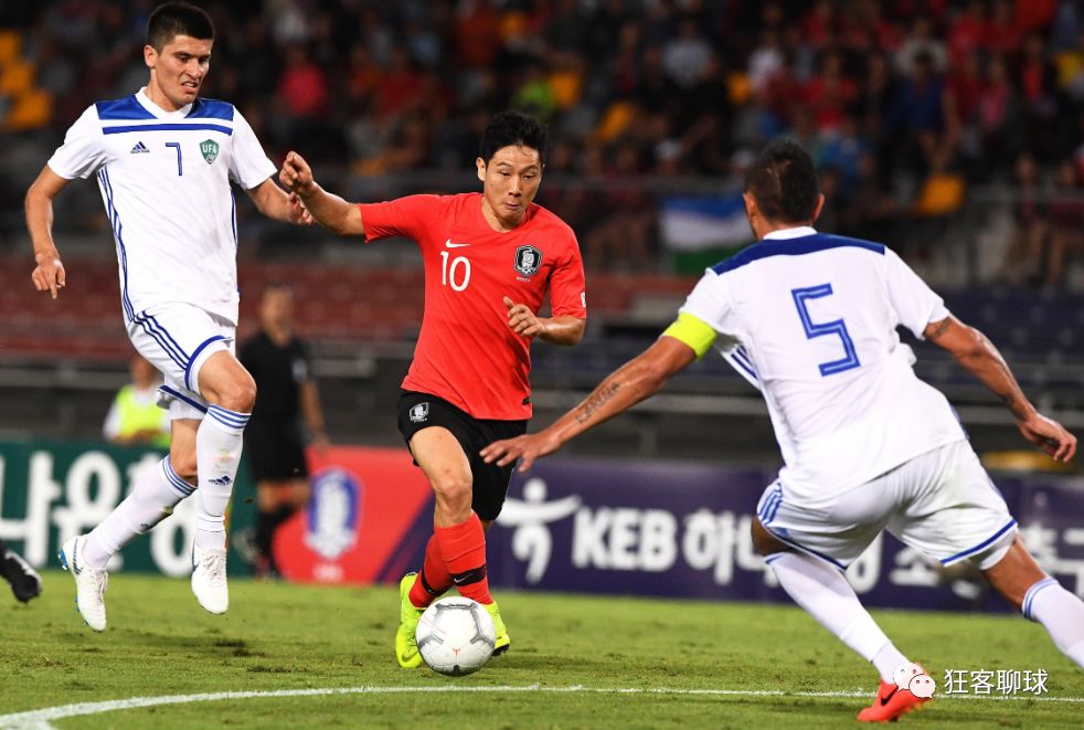 包含科隆主场击败美因茨，保持不败纪录的词条