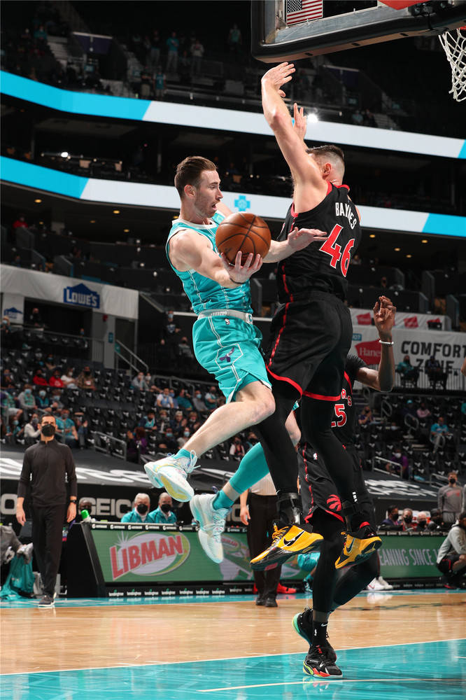 爱游戏体育官网-猛龙队全队助攻数创新高，凯尔提升防守效率的简单介绍