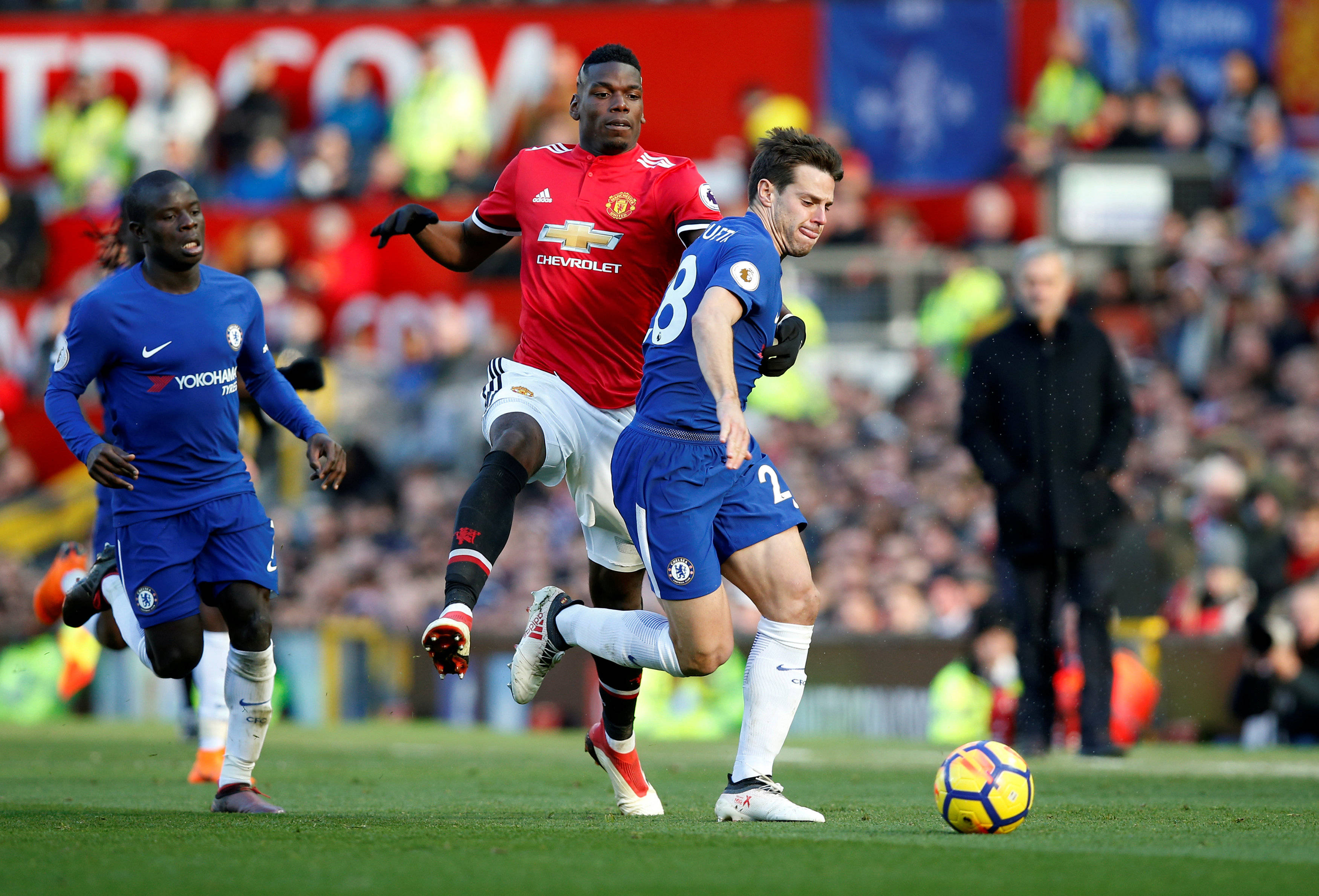 爱游戏入口-切尔西遭遇逆转失败，球队表现堪忧