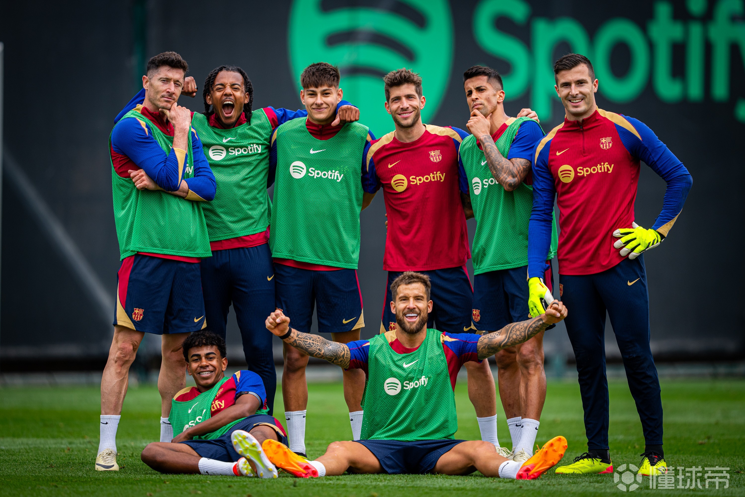 爱游戏登录入口-瓦伦西亚遭遇压力，半决赛希望渺茫的简单介绍