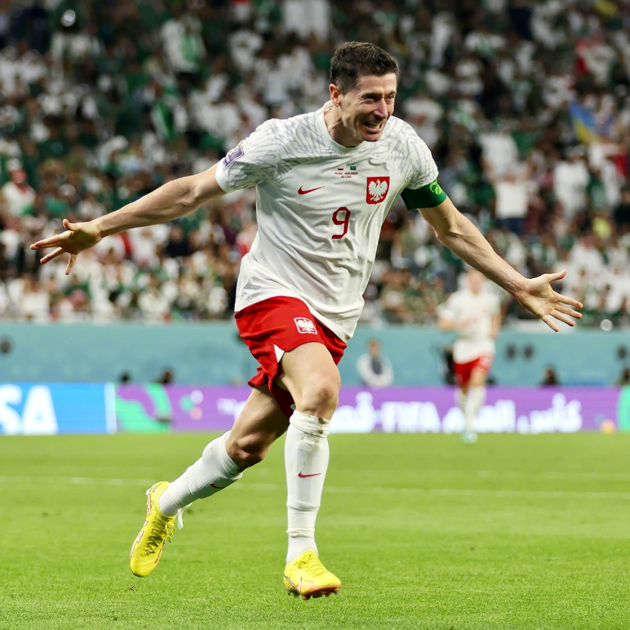 爱游戏官网-莱万特主场凭借绝杀捧得胜利的简单介绍